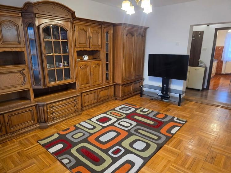 Inchiriere apartament cu 4 camere in Micalaca, Arad - 1