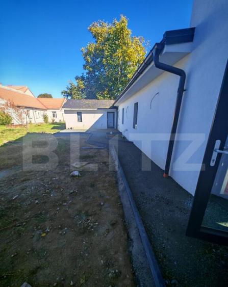 Spatiu comercial de 620 mp, spatiu pentru descarcare tir, zo - 4