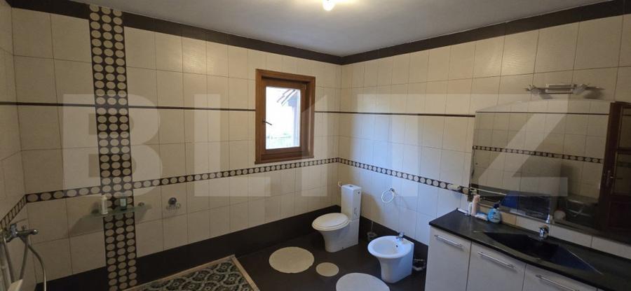Casa deosebita cu 3 dormitoare ?i jacuzzi, aproape de sta - 4