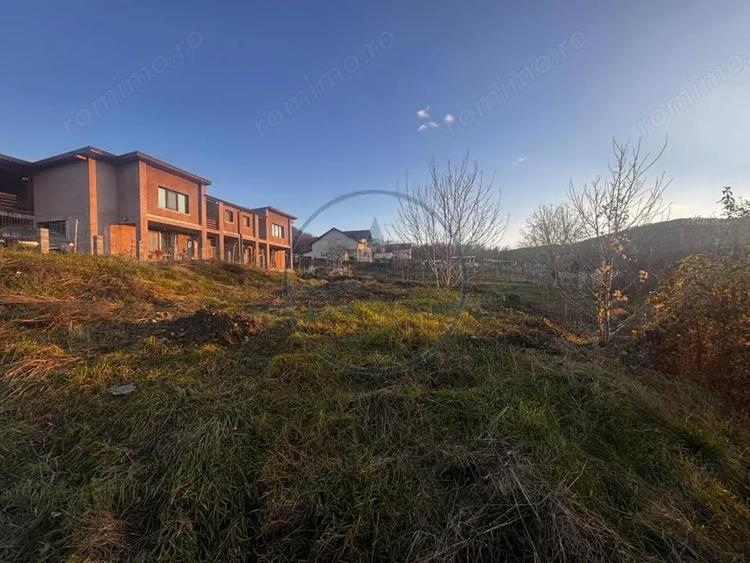 Teren Intravilan 700mp valea jelnei - 1