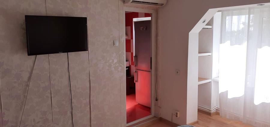 Inchiriez garsoniera Str Decebal - 4