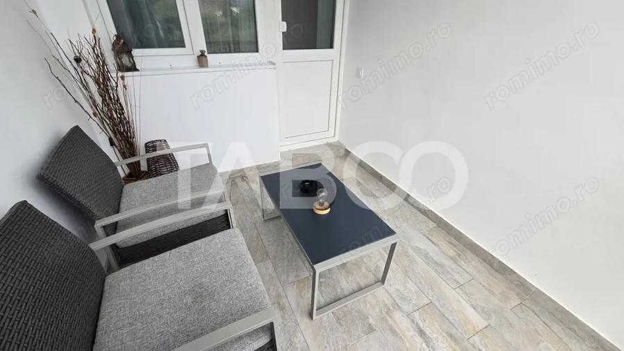 Apartament cu 3 camere decomandat, mobilat în Calea Poplăcii