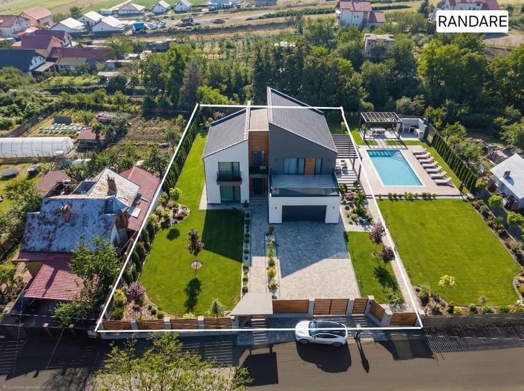 Casa la rosu cu autorizatie valabila in Hemeius - Fantanele - 1