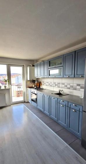 Vand apartament luminos pe Calea Baciului - 9