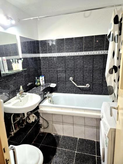 Apartament cu 3 camere, tip PB decomandat, Etaj 3 zona Rogerius (Lacul Rosu) - 6