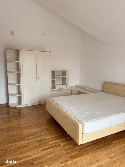 Casa de inchiriat: 9 camere, piscina, garaj - 7