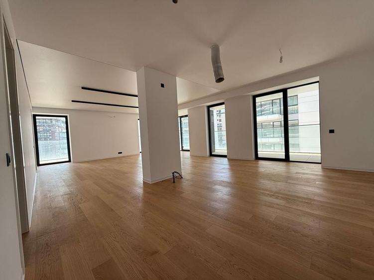 4 camere | Yacht Kid – Fabrica de Glucoză | Compartimentare excelentă - 1