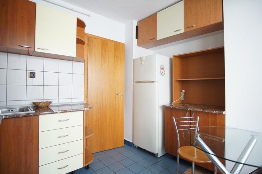 Unirii | Nerva Traian stradal | Timpuri Noi metrou | Bloc monolit | Renovata - 10