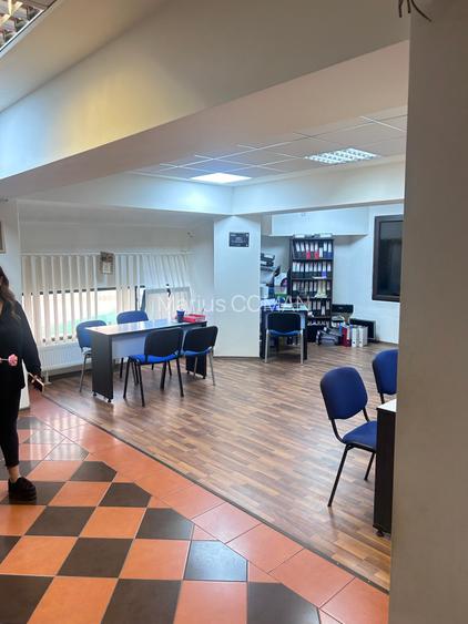 Birou, 250 mp în Casa de Cultură