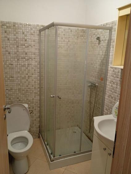 Inchiriez garsoniera - 14