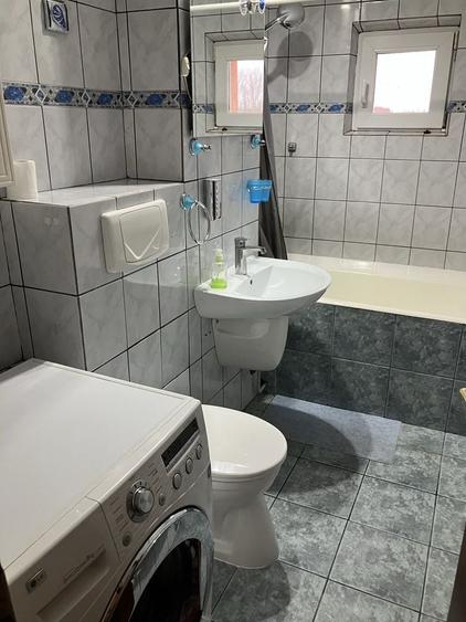 Inchiriez apartament 3 camere. (Etaj 2). Lugoj central. 87 mp - 3
