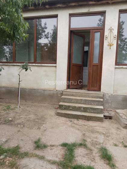Se ofera spa?iu pentru depozitare. Se ofera spa?iu pentru depozitare.