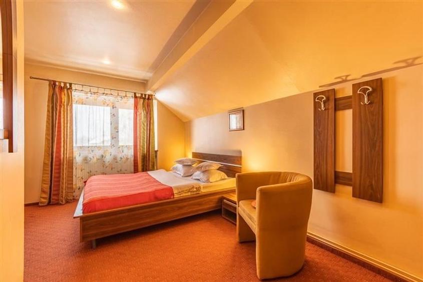 Tur LIVE & FILM! Vila + pensiune, pe 1.500 mp teren, Drumul Poienii, Brasov - 7