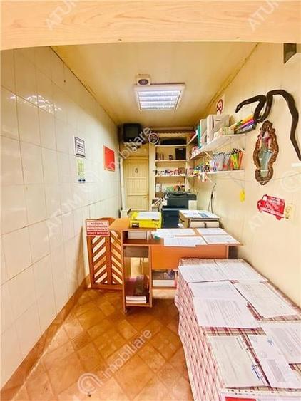 Apartament cu 4 camere si spatiu comercial zona Bd. Victoriei - 11