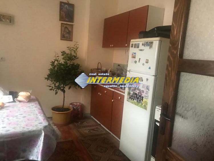 Casa de vanzare cu 3 camere in Alba Iulia zona Centru - 8
