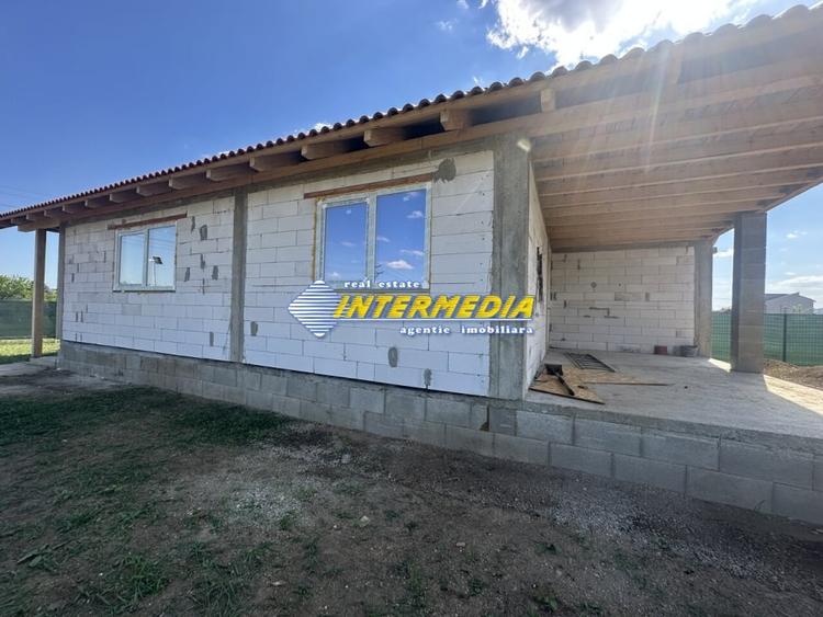 Casa in Rosu Teren 570 mp sau 1134 mp Terasa mare imprejmuit Barabant Alba - 9