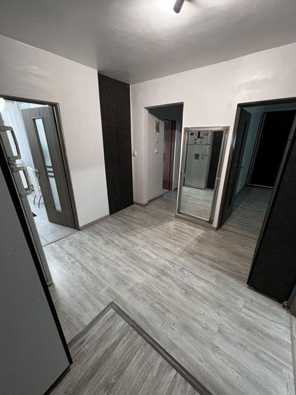 Inchiriez apartament 3 camere parter in progresu - 7