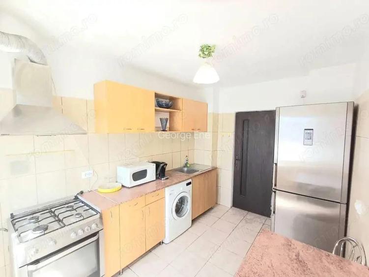 Apartament 3 camere vanzare Soseaua Alexandriei etaj 3 stradal