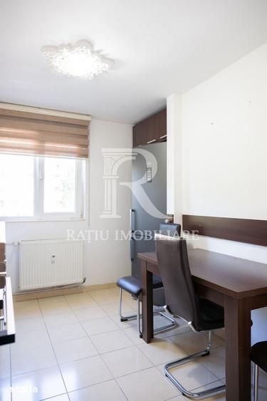 Apartament cu 3 camere decomandat în Decebal