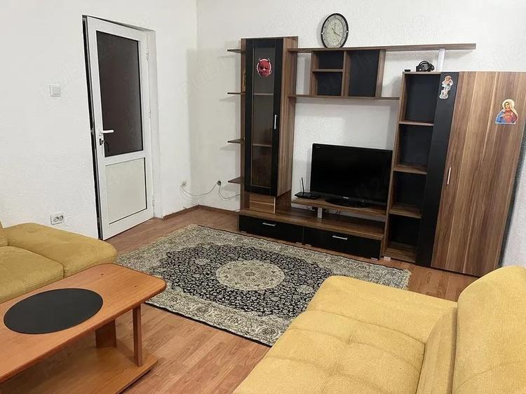 garsoniera titan auchan - 6