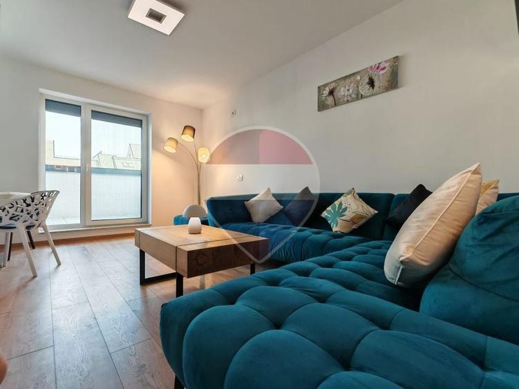 Apartament cu 2 camere decomandat, mobilat în Central