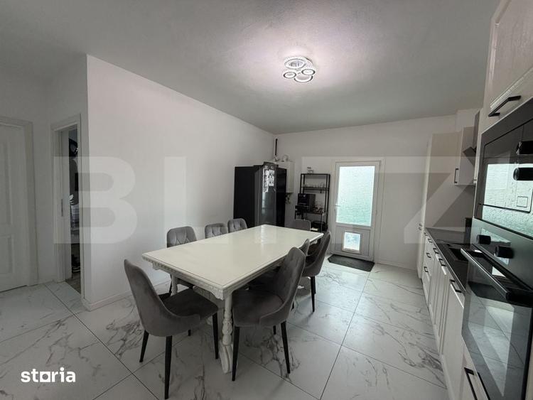 Apartament cu 3 camere decomandat în Crișeni