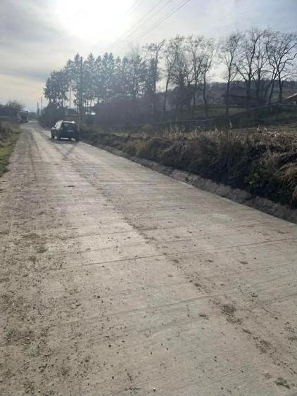 Teren de 2200 mp, în Dobreni