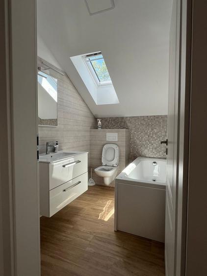 Triplex modern, între Calea Circumvalațiunii și Bulevardul Cetății - 16