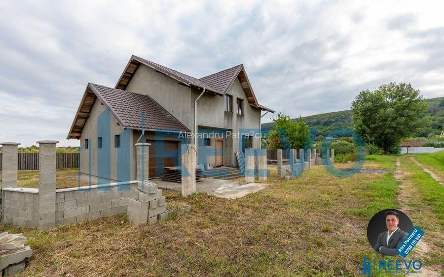 Vila spa?ioasa cu vedere la padure, la doar 15 minute... Vila spa?ioasa cu vedere la padure, la doar 15 minute...