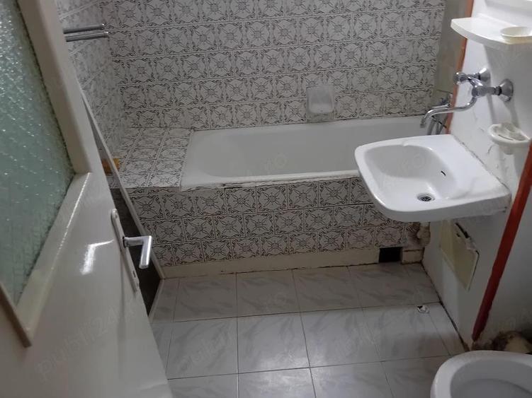 Ap o camera Asirom central 35mp parter decomandata centrala termopan - 9