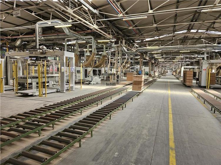 Spatiu Industrial -  2500 mp - Productie - Depozitare - Distributie - 4