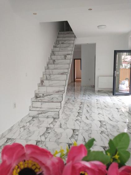 Mall Vitan - Vila  MODERNA 2023   P+1,  4 camere, 166 mp. , singur curte - 95mp - 4