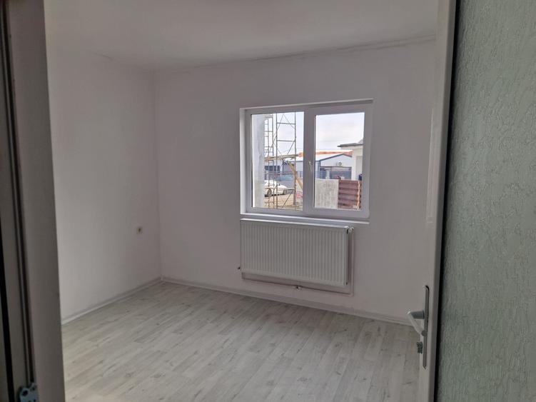 Agenție imobiliară vindem casa la sol în Năvodari - 2