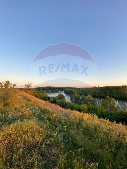 Teren 2,500mp Malu Mare / Strada Bisericii - 1