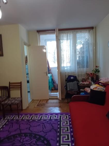 Vand garsoniera  cf. 1, etaj 2/9,  zona  Aleea Carpati - 7