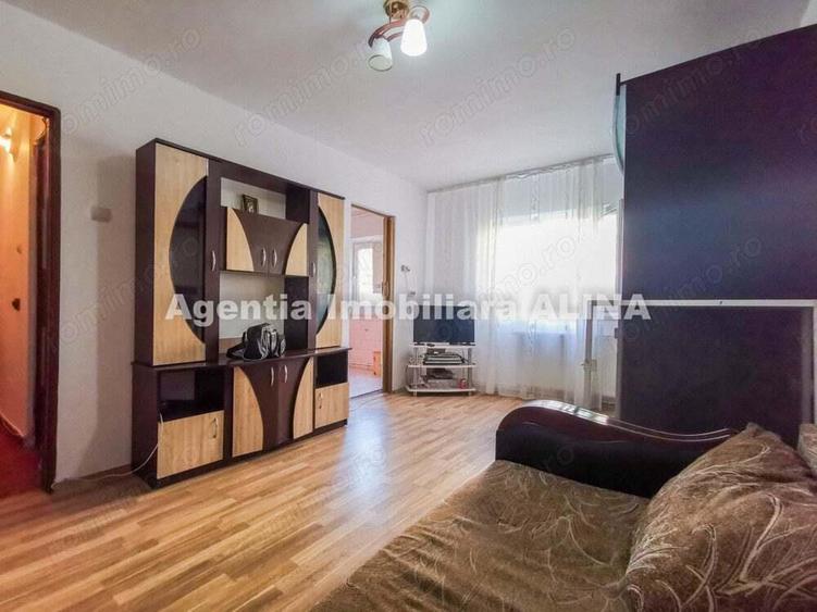 Garsoniera in Deva, zona Micro, str. Mihai Eminescu, 27 mp, semidecomandata, parter. - 4