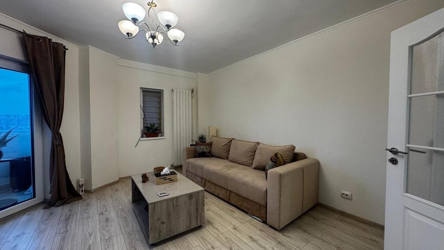 Piata ALBA IULIA,stradal pe Bulevardul DECEBAL,garsoniera cu priveliste superba - 2