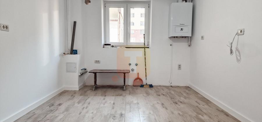 Apartament 3 camere decomandat, 84 mp, Bd. Traian – ideal renovare, preț redus - 3