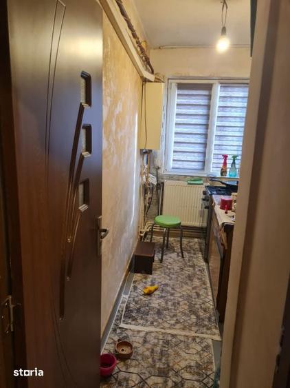 Apartament Bals 2 camere, 39 mp, centrala proprie, etaj 3/4 - 3