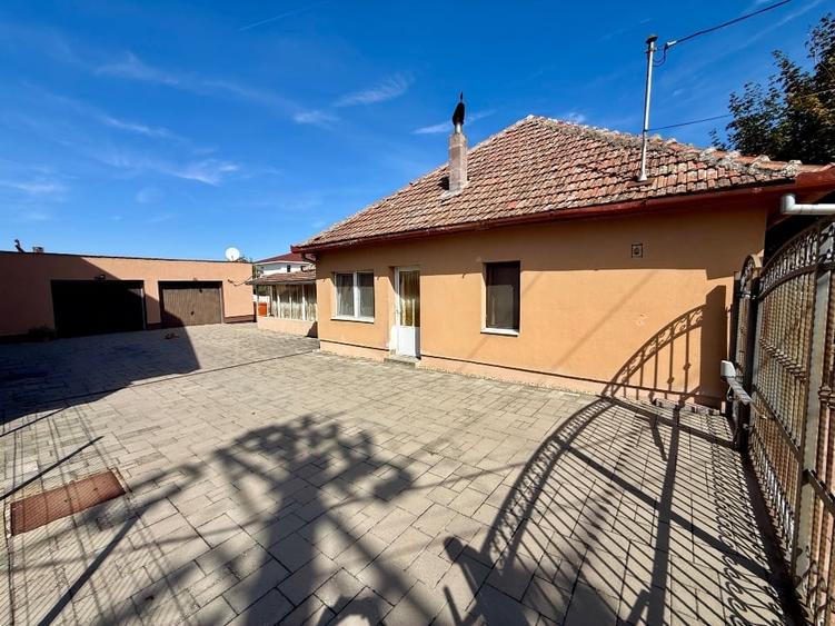 Casă individuală cu 5 camere cu Canalizare în Exterior Vest