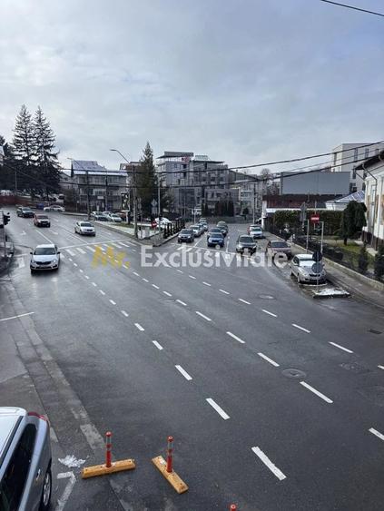Casă cu 5 camere în Central