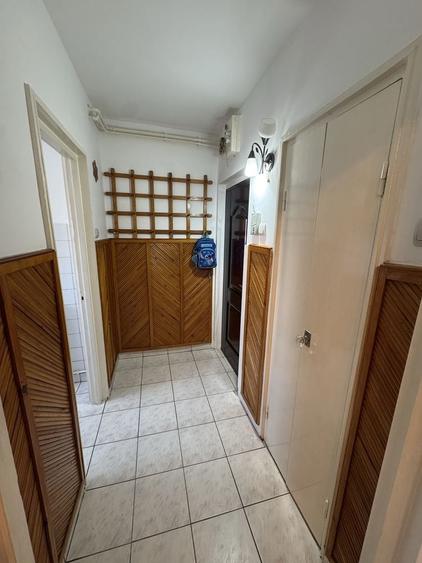 Apartament cu 2 camere semidecomandat în Micro 4
