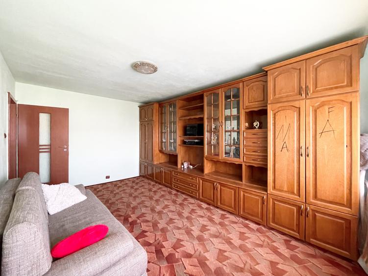 Apartament cu 2 camere decomandat, mobilat în Girocului