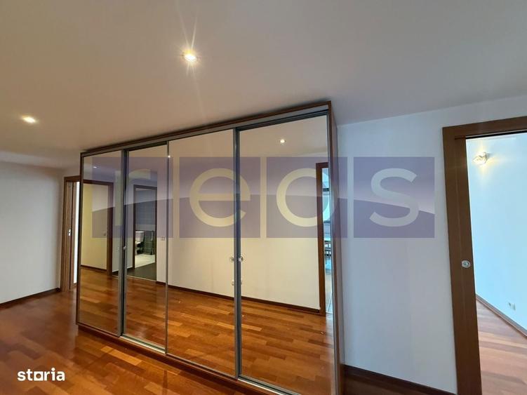 Apartament cu 3 camere în Nordului
