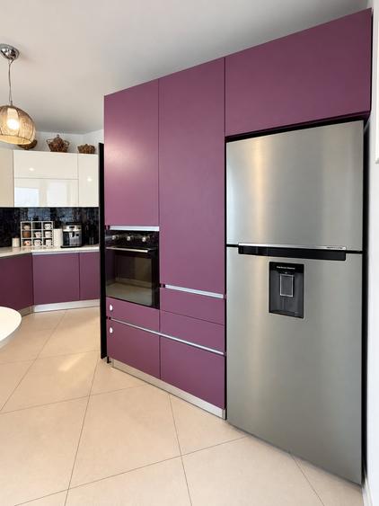 Apartament cu 4 camere decomandat, mobilat în Energia
