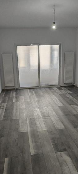 Apartament cu 2 camere decomandat în Sârbi
