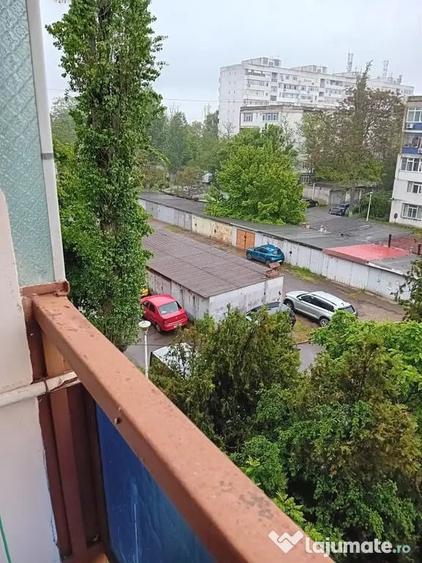Apartament cu 3 camere decomandat în Țiglina 2