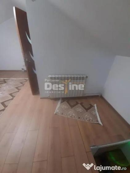 Casă cu 5 camere cu Teren 1675 Mp în Josani