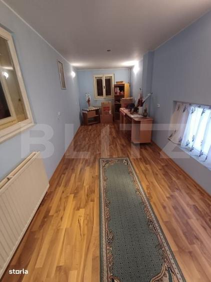 Casă cu 4 camere cu Teren 1500 Mp în Central