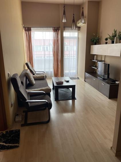 Apartament cu 2 camere decomandat în Exterior Vest